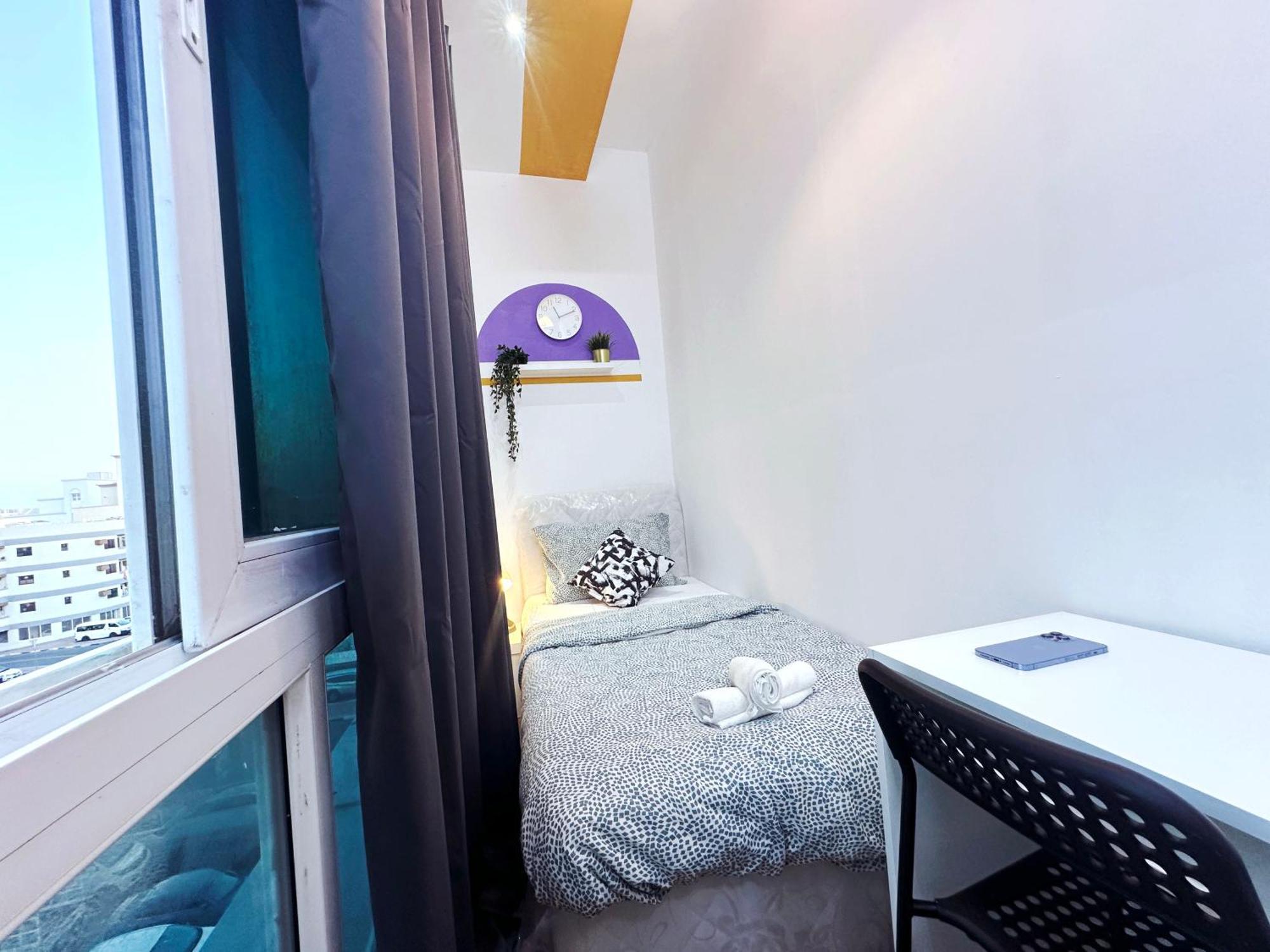 Partition Room In Al Seef Near Burjuman Metro Dubai Eksteriør bilde